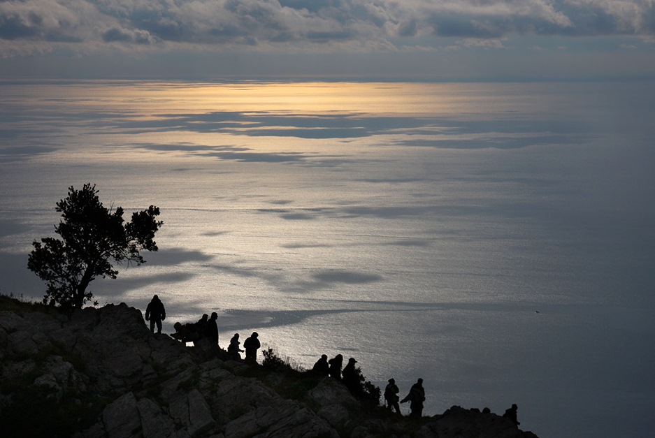 Trekking sui sentieri della Divina Costiera